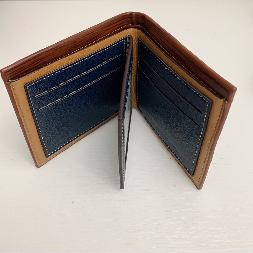 ⛱ 3/$15 Fuerdanni Brown Vegan Leather Wallet - Picture 6 of 6